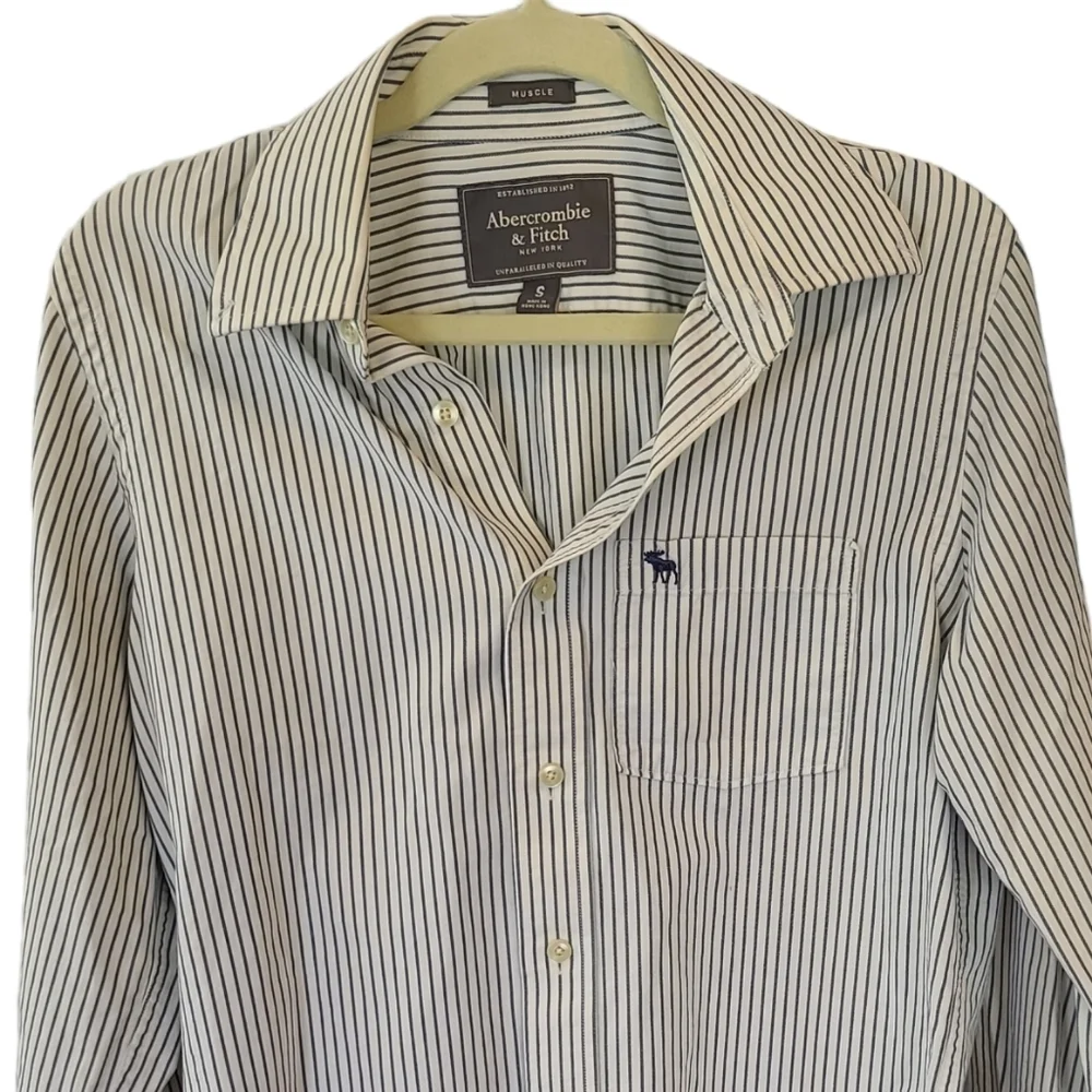 Abercrombie & Fitch Cotton  Button Down Shirt Adult Medium Blue Stripe Mens - Picture 2 of 7